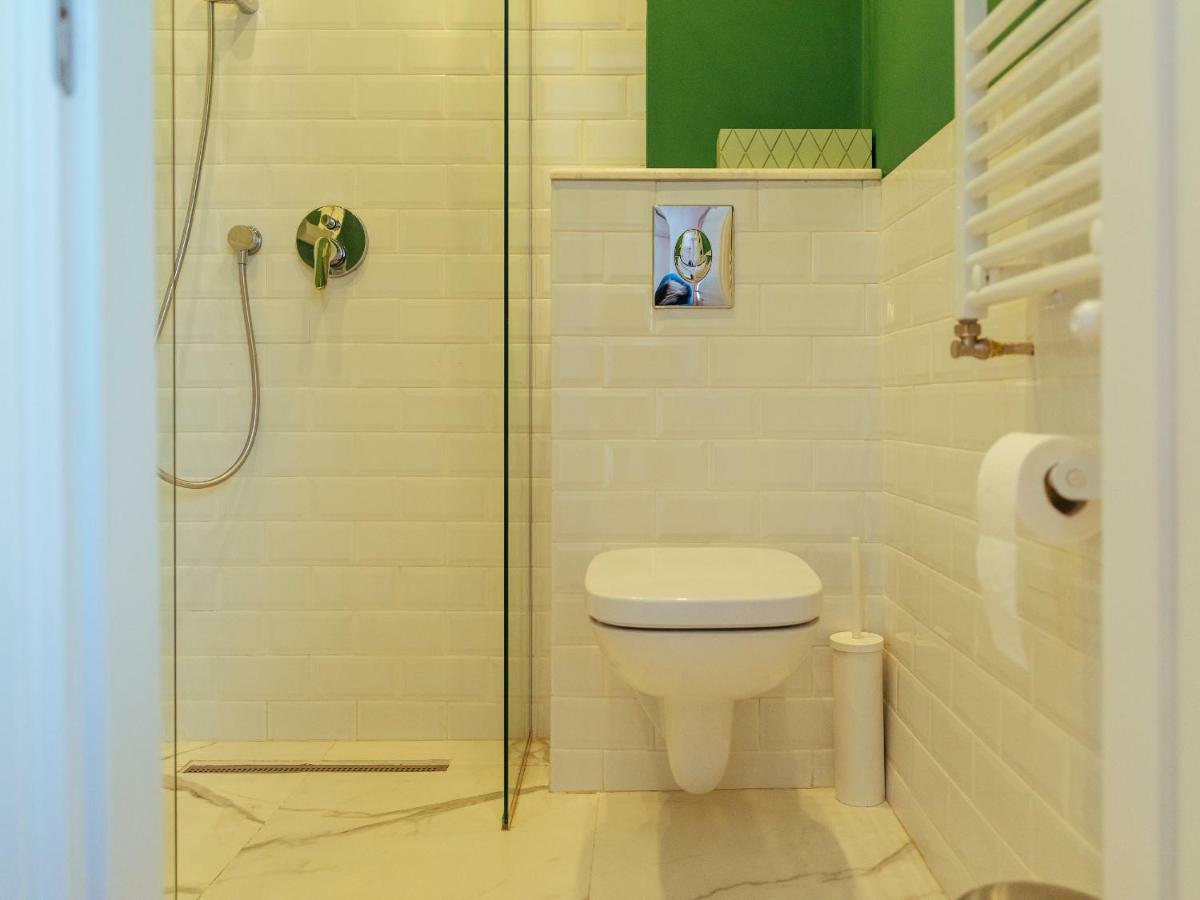 Boutique Luxury Flats - La Maison Du Petit Paris Boekarest Buitenkant foto