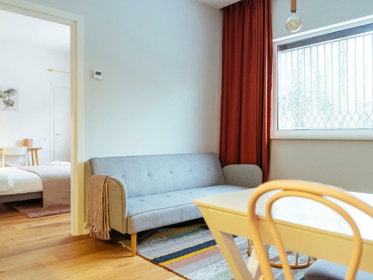Boutique Luxury Flats - La Maison Du Petit Paris Boekarest Buitenkant foto