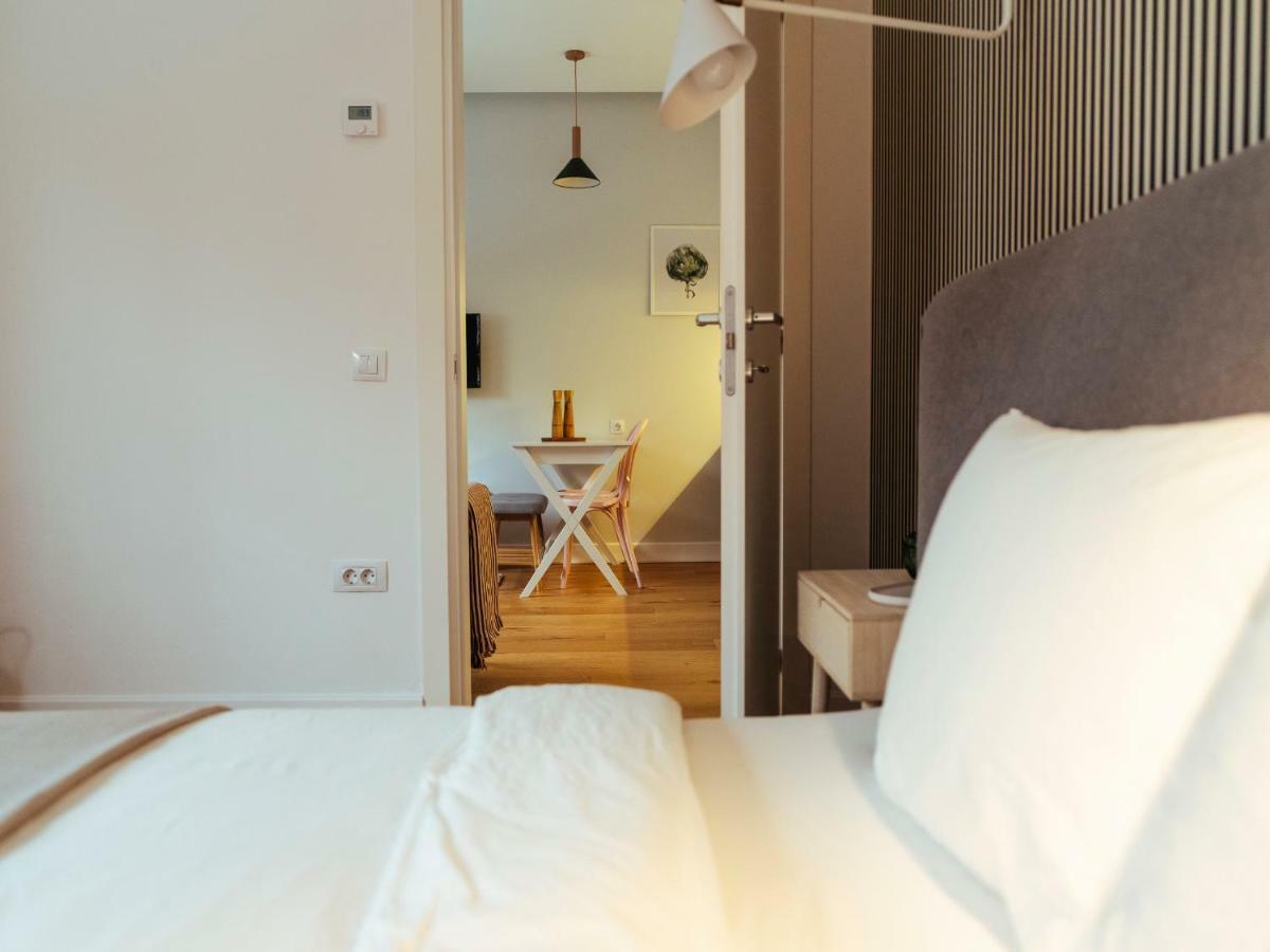 Boutique Luxury Flats - La Maison Du Petit Paris Boekarest Buitenkant foto