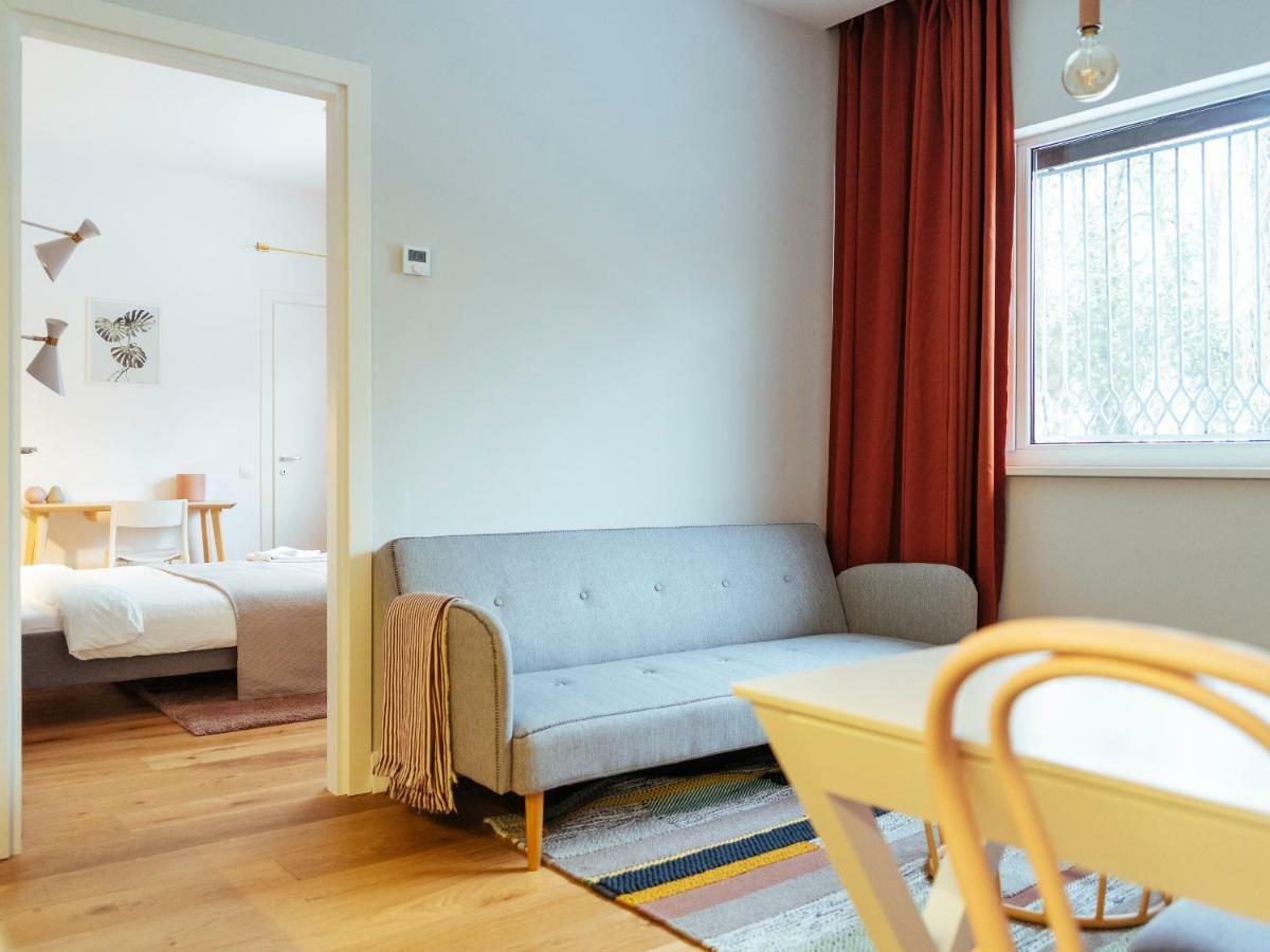 Boutique Luxury Flats - La Maison Du Petit Paris Boekarest Buitenkant foto